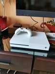 Konsola Xbox One S + pad i gry zadbana