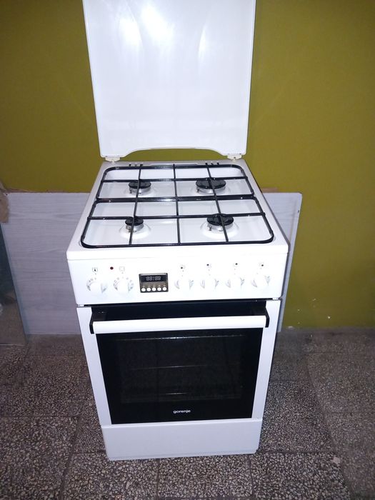 Kuchenka gazowo elektryczna firmy Amica