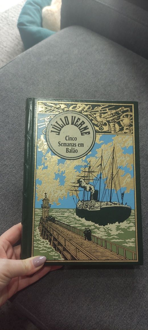 "Cinco Semanas em Balão" de Júlio Verne