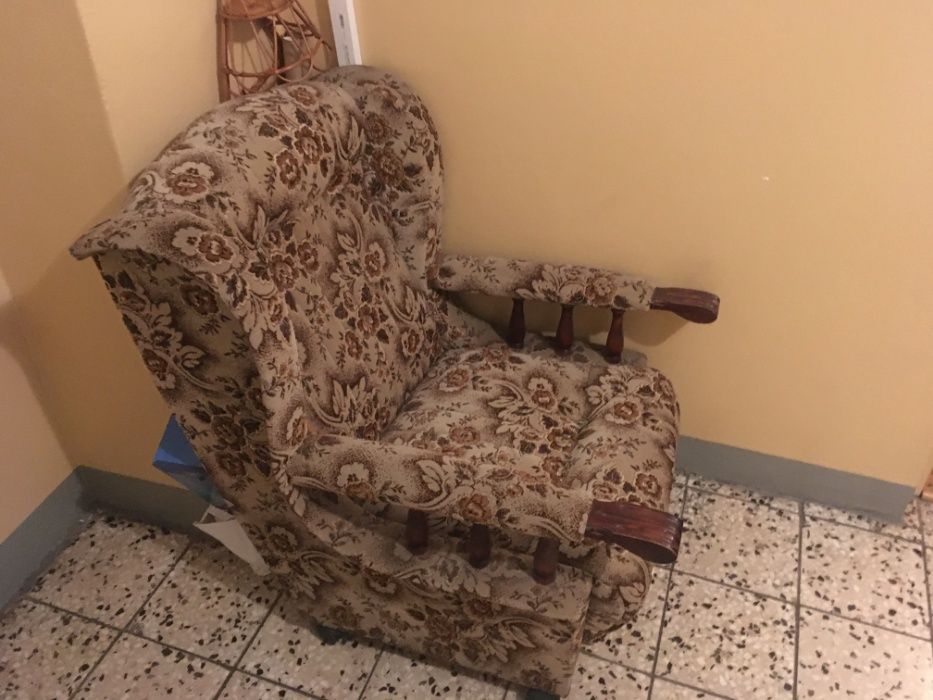 Sprzedam ładny fotel na kółkach
