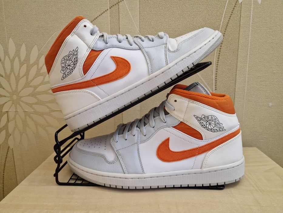 Кросівки Air Jordan 1 Mid оригінал розмір 45