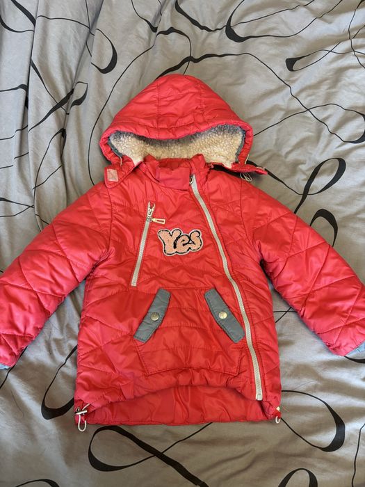 Продам курточку на дівчинку