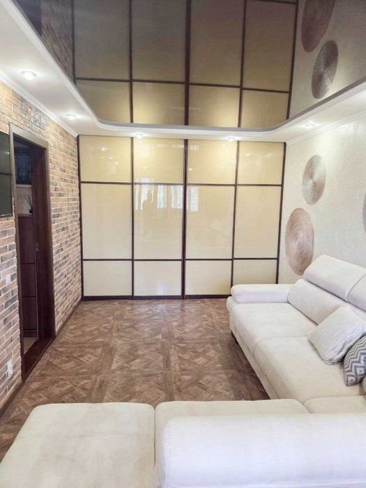 Продам 2к квартиру с ремонтом р-н Левобережного 3 Березинка ТЦ Караван