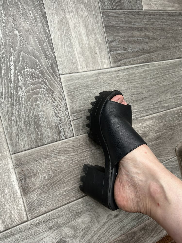 Сабо, шлепки shoe biz copenhagen