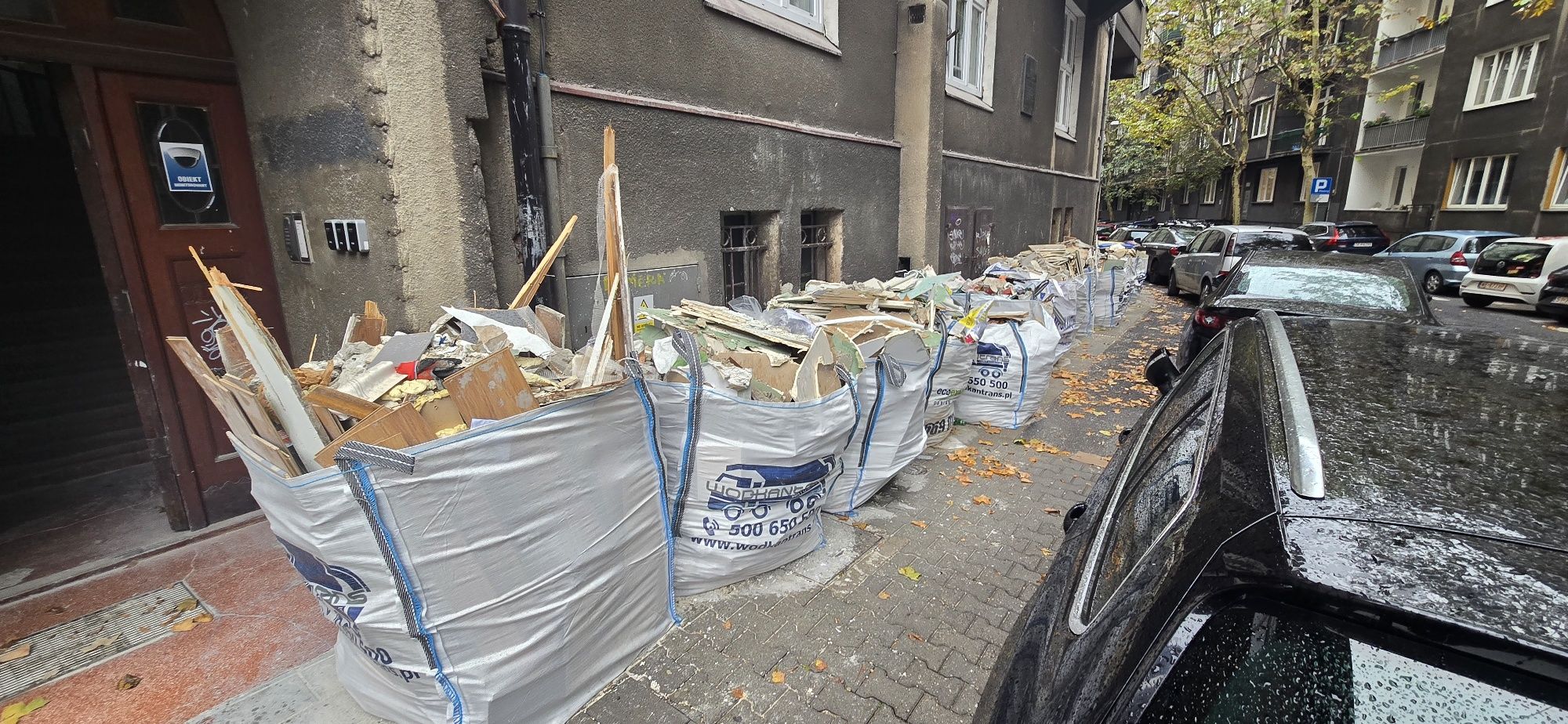 BIG-BAG worek kontener wywóz gruzu odpady śmieci meble budowa remont