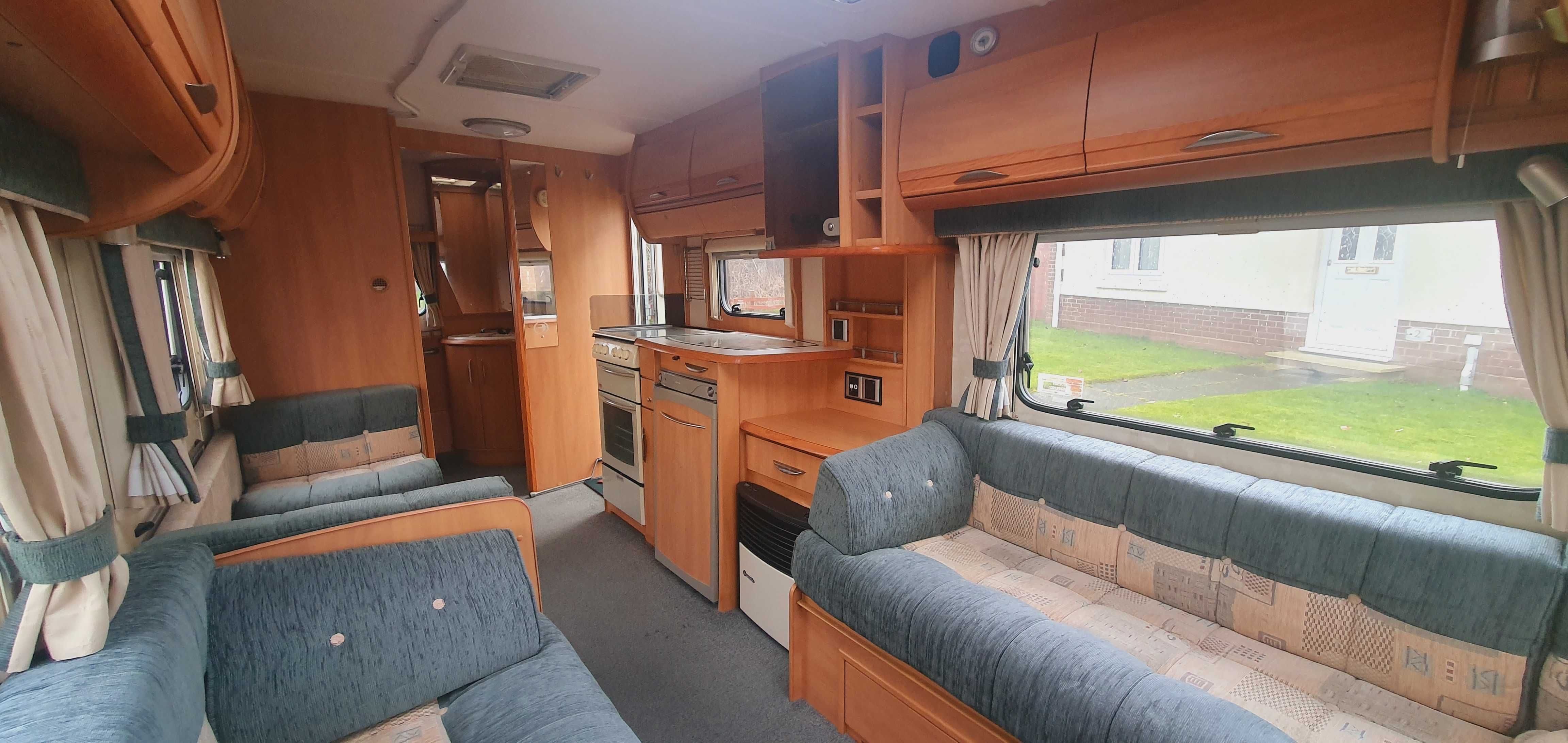 Przyczepa kempingowa Swift Challenger 4 osobowa