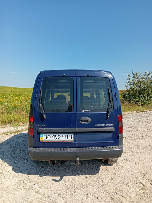 Авто Opel Combo 1,7