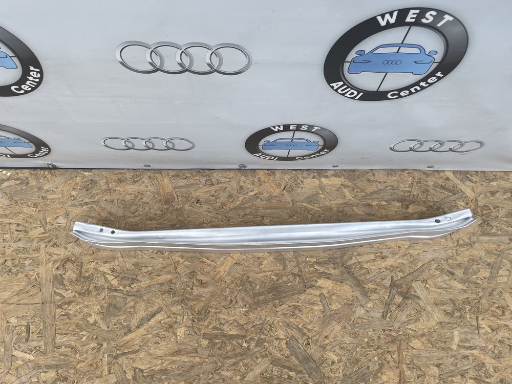 Audi Q5 8R підсилювач переднього бампера ауді ку5 усілітєль