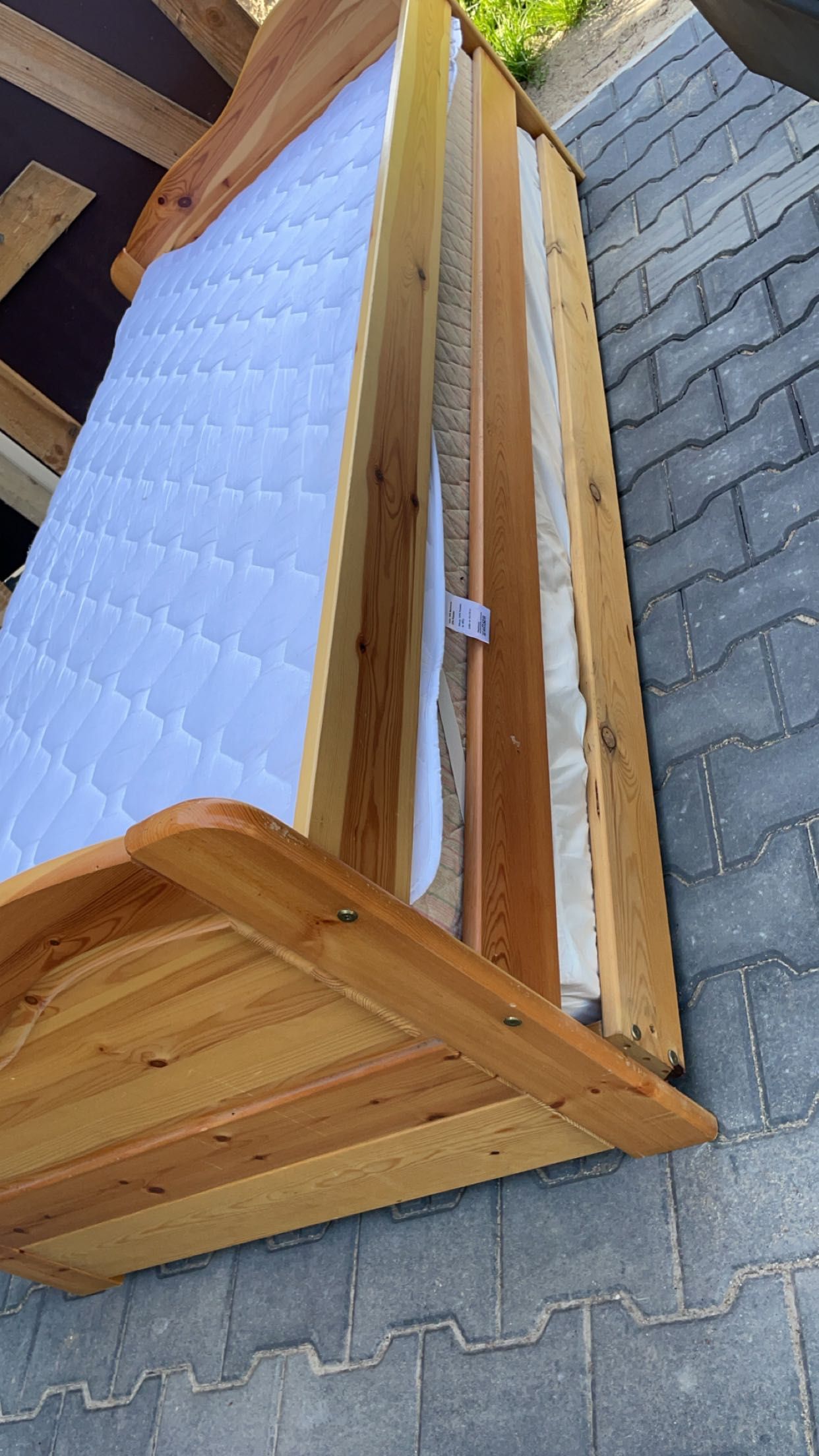 Łóżko podwójne wysuwane