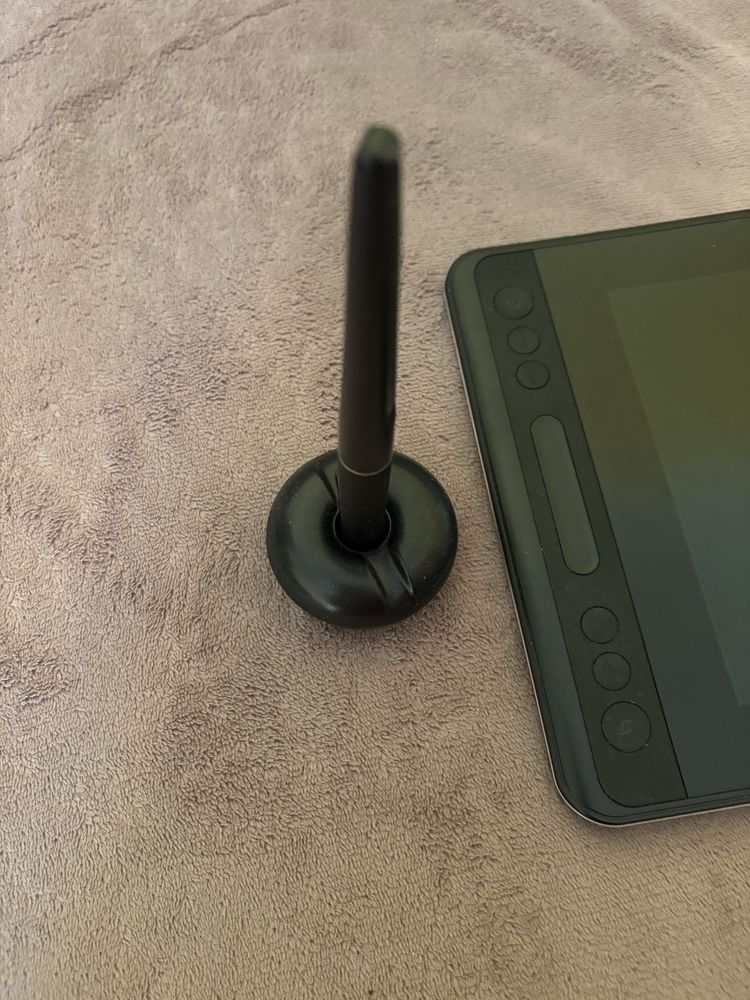 Tablet graficzny Huion GT-116 z rysikiem, zasilaczem i podstawką