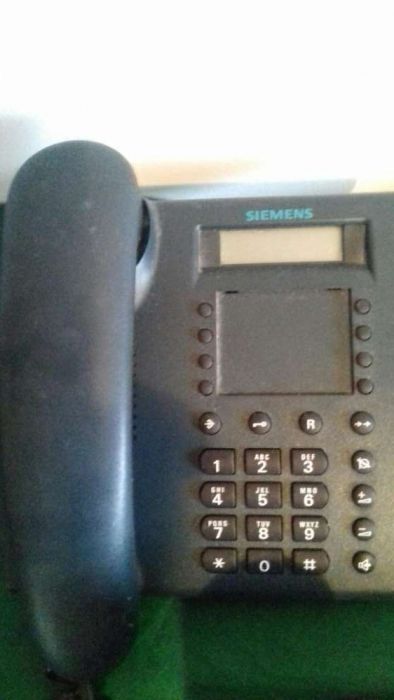 3 telefones