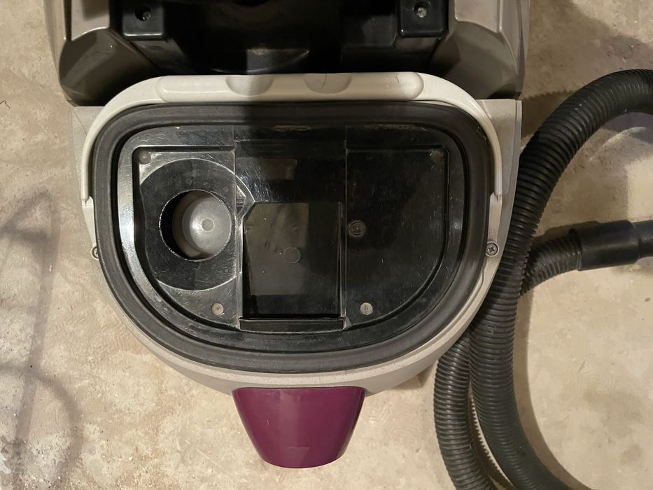 Odkurzacz sprzatajacy z filtrem wodnym Zelmer model „Wodnik”