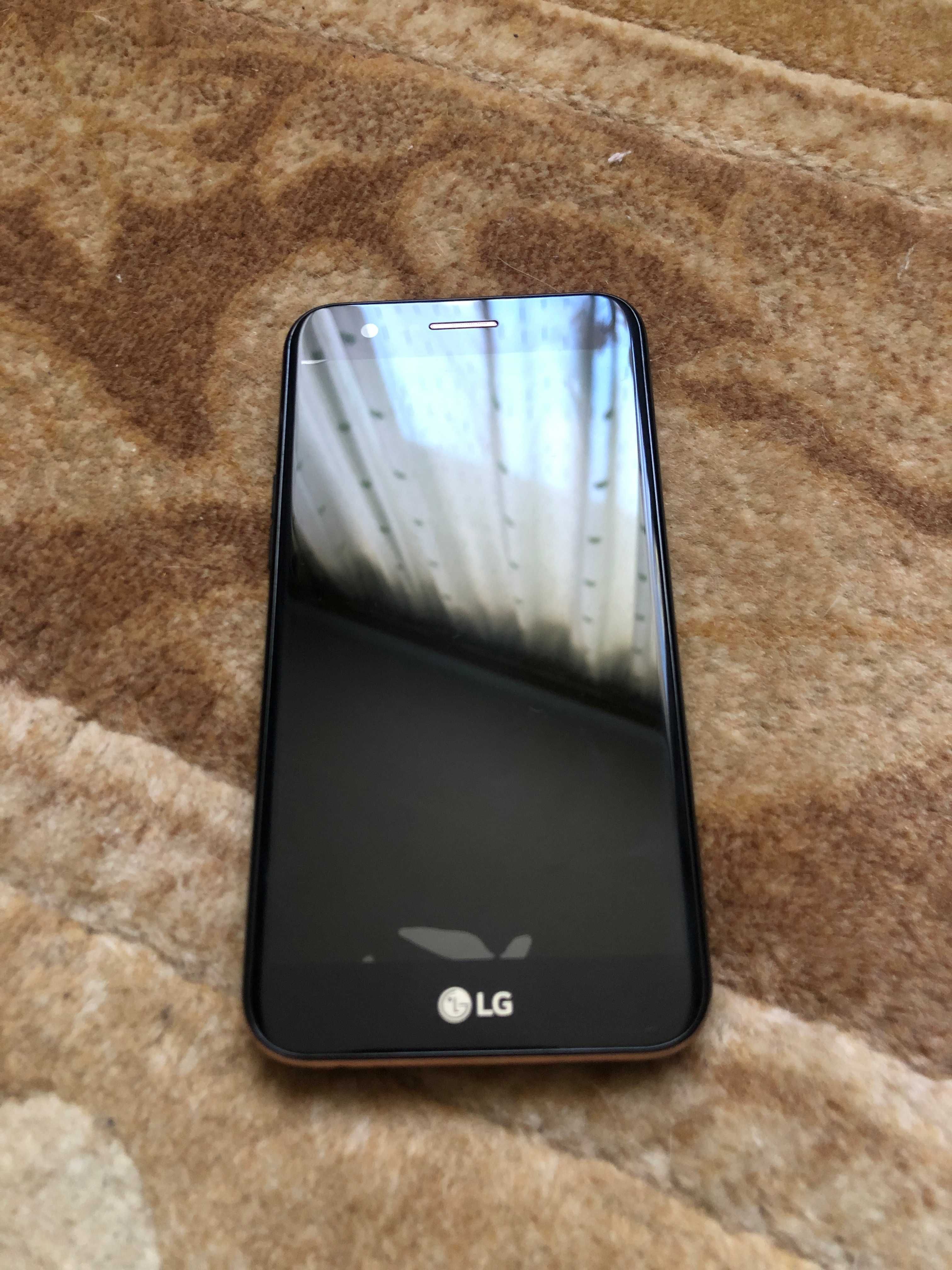 LG K10 (2017) смартфон