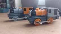 Lokomotywy Trackmaster bliźniacy Szast Prast (Bash i Dash) na baterie