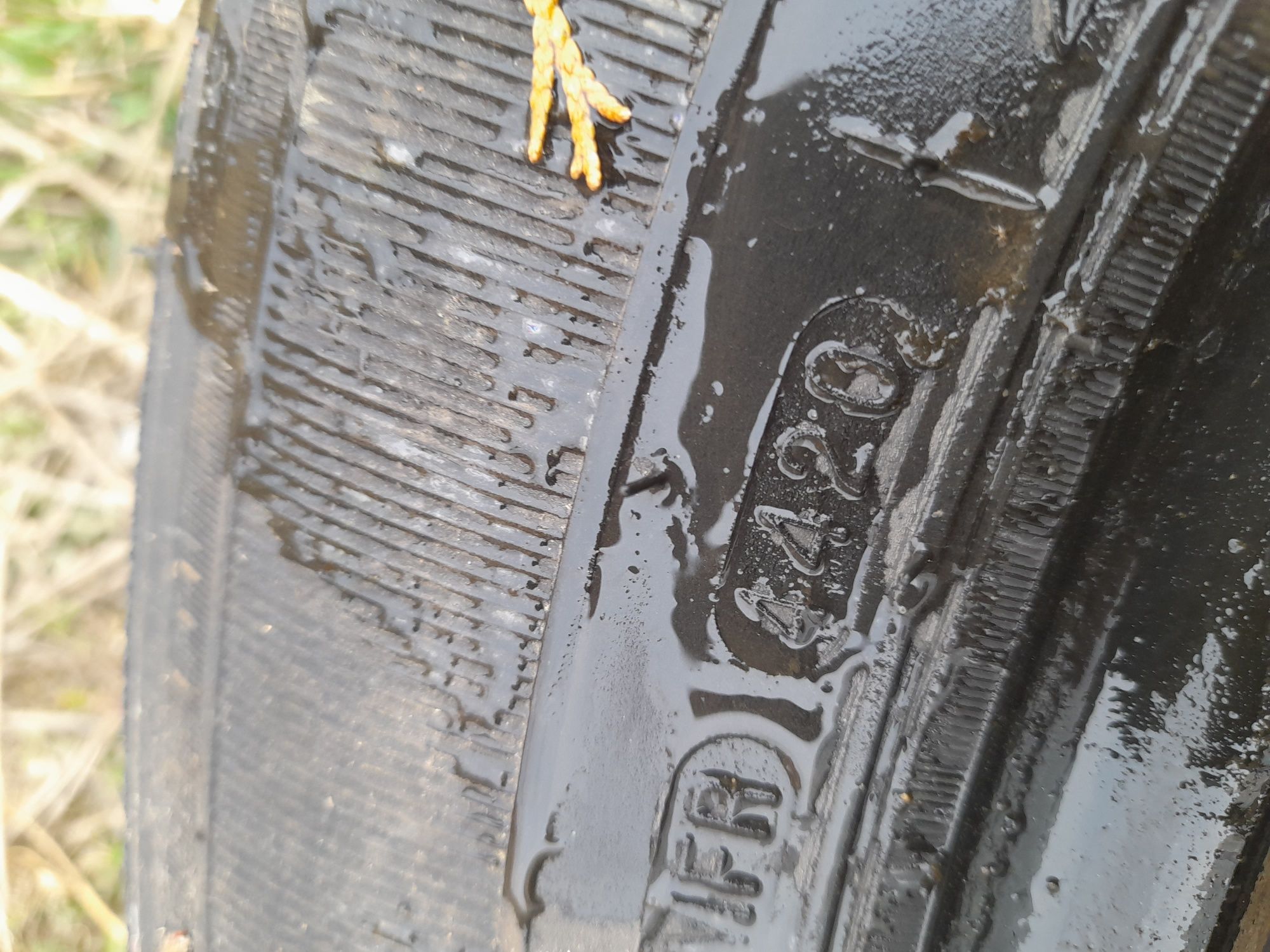 Opony do busa 215/65r16c