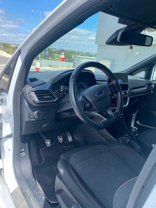 Ford Fiesta 1.0 EcoBoost MHEV ST-Line
