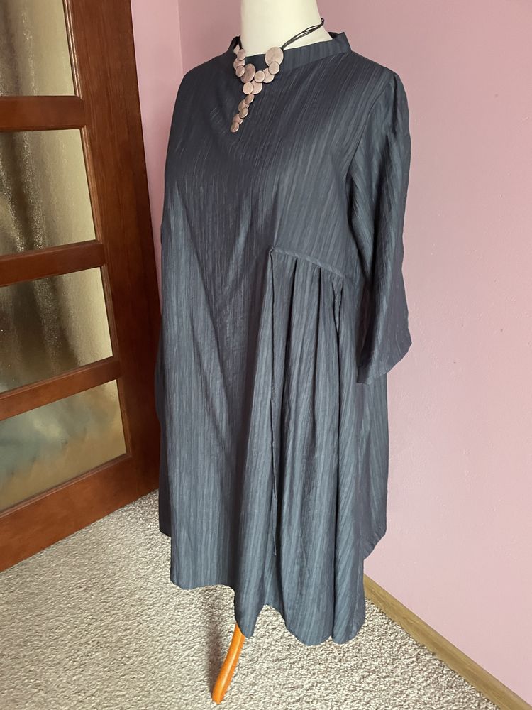 Delikatna sukienka mgiełka Wendy Trendy 40/42/44/46