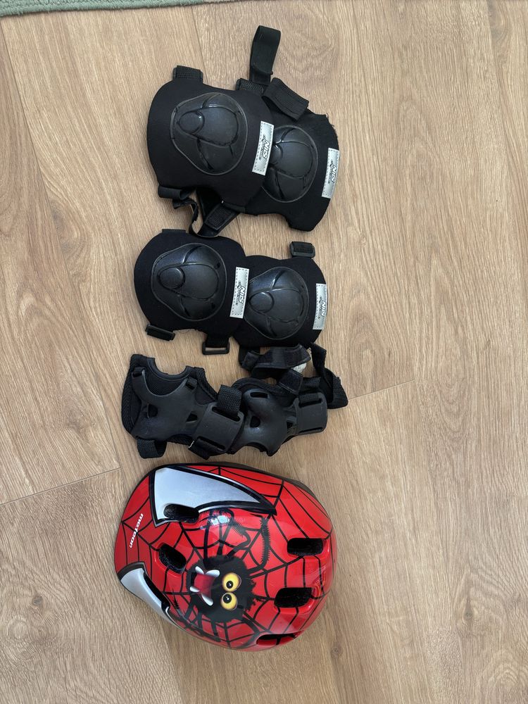 Kask rowerowy dziecięcy i ochraniacze