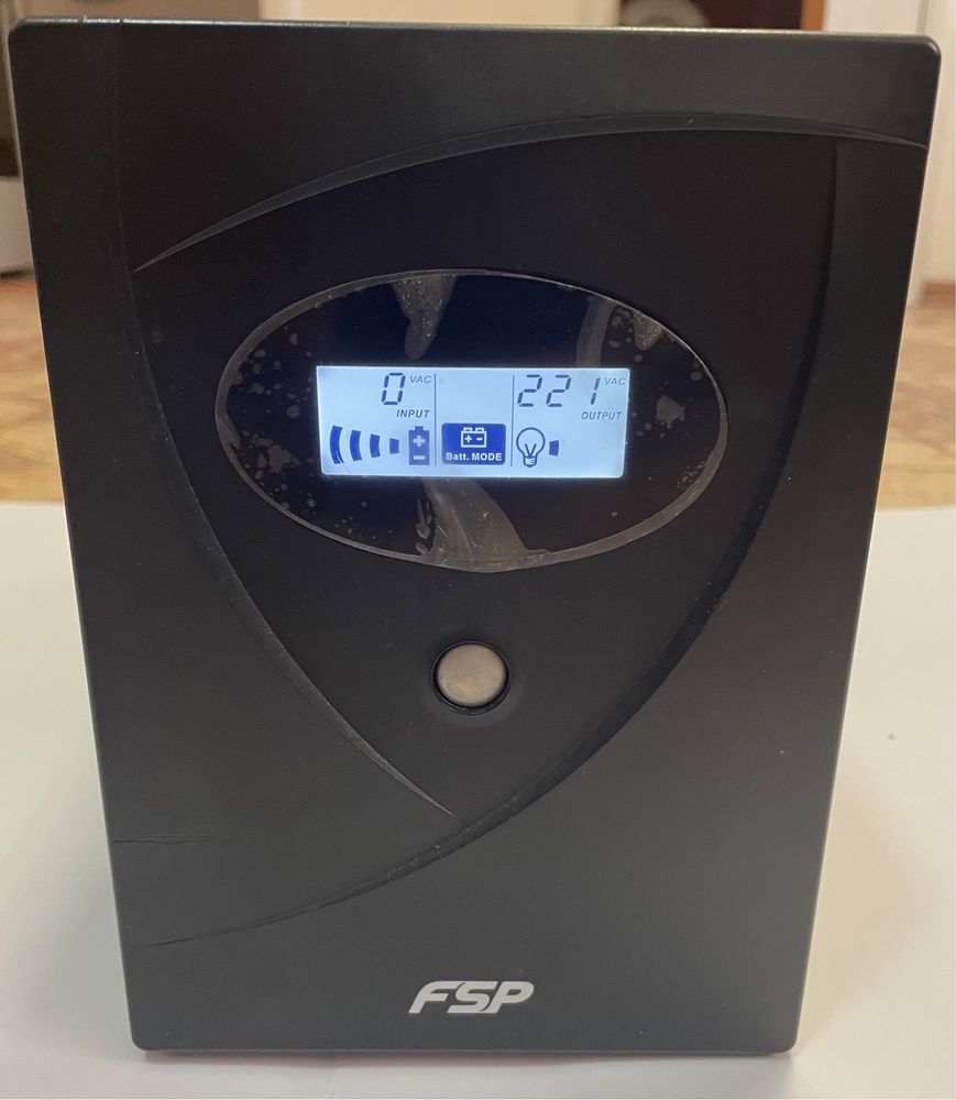 Продам безперебійник FSP Vesta 1500(PPF9000200)