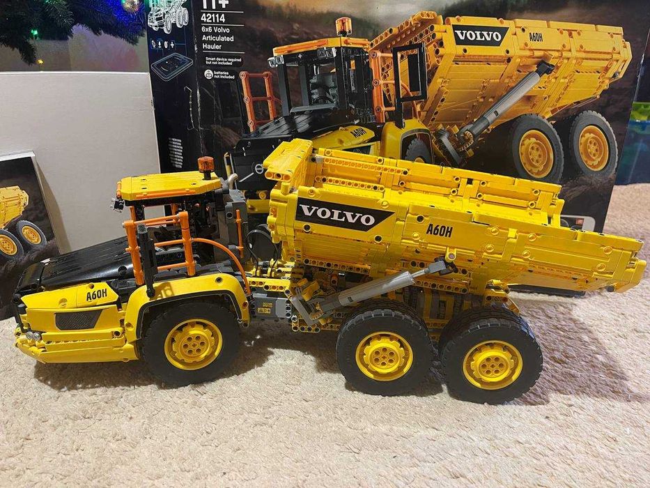 Lego Technic самоскид Volvo 42114