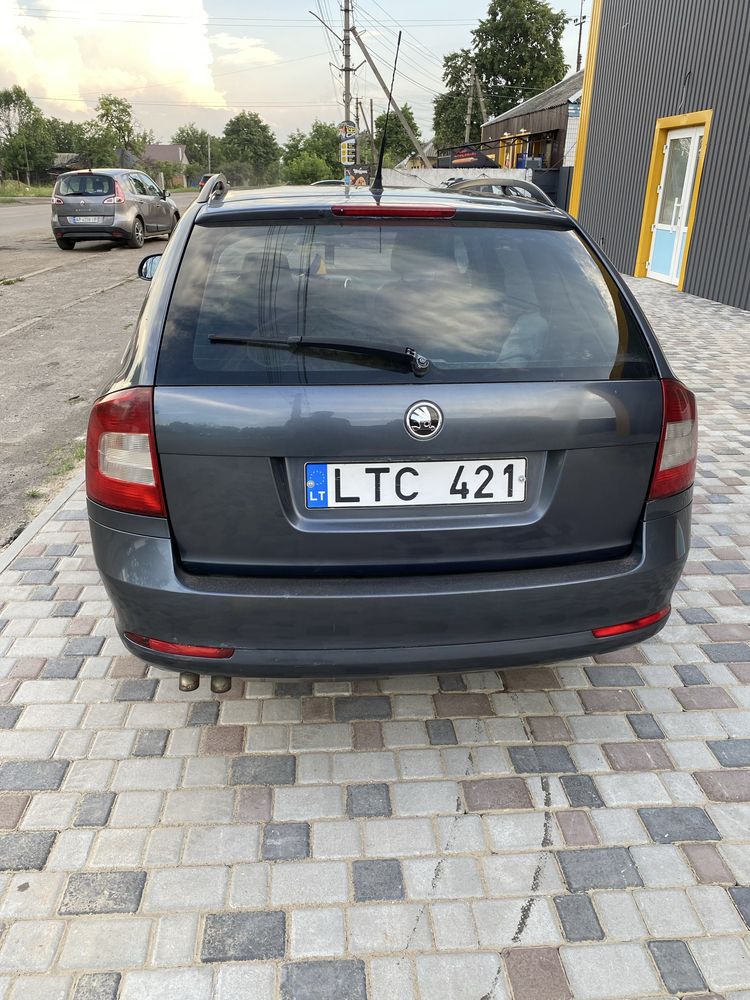 Skoda Octavia A5 2009 rest Elegance 1.9 tdi Автомат