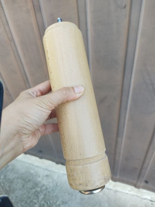 Ніжки букові для меблів з металевими наконечниками