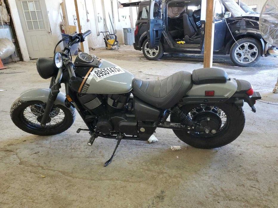 Honda VT750 C2B 2024