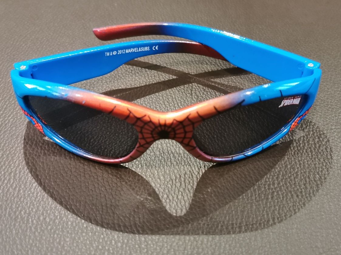 Óculos de sol spiderman