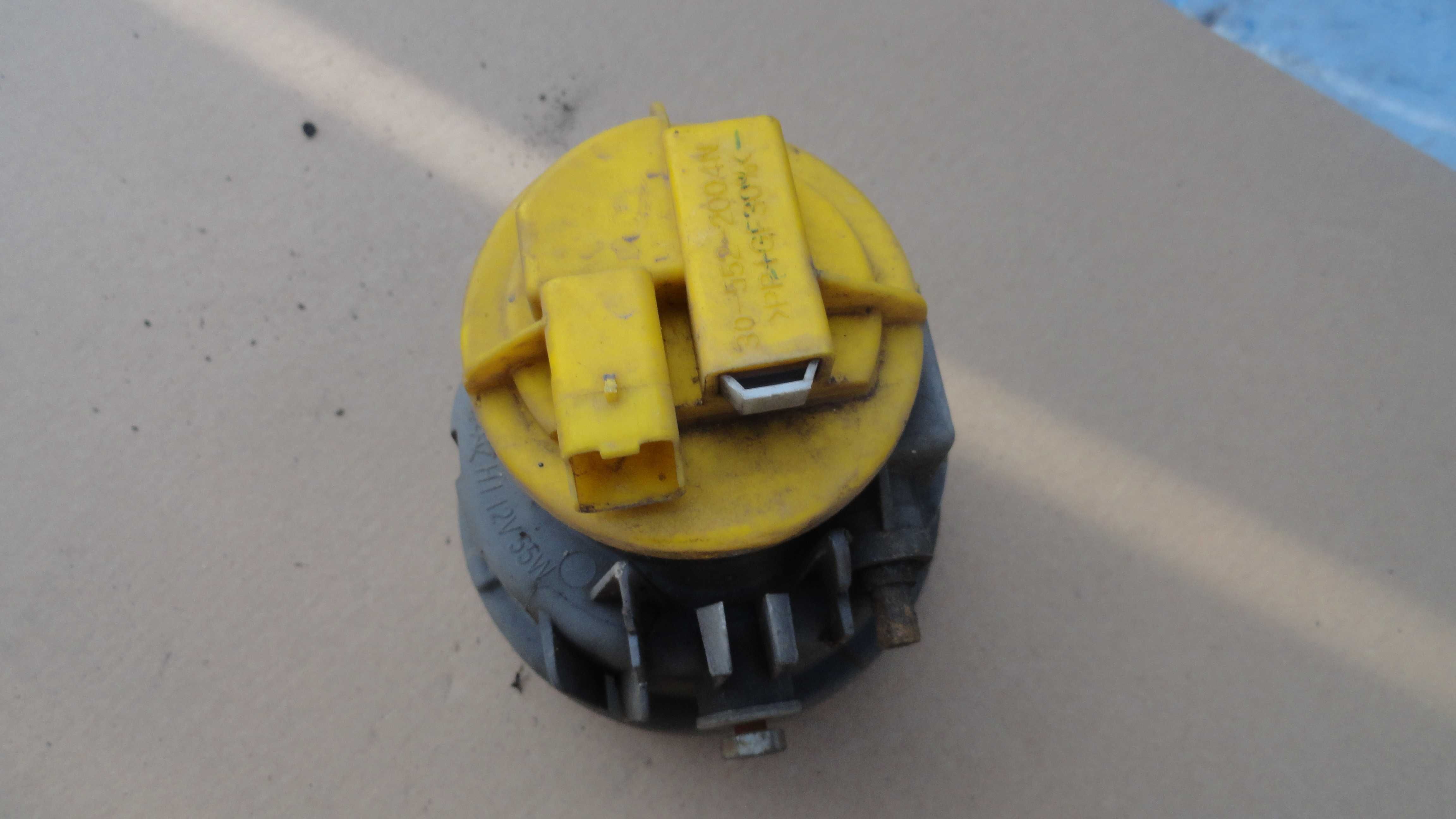 Halogen Citroen C3 Prawy -strona pasażera s.bdb przeciwmgielna prawa
