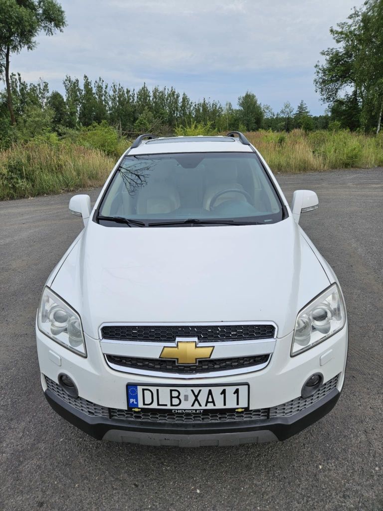 Chevrolet Captiva 3.2 v6 4x4 7 osobowy.