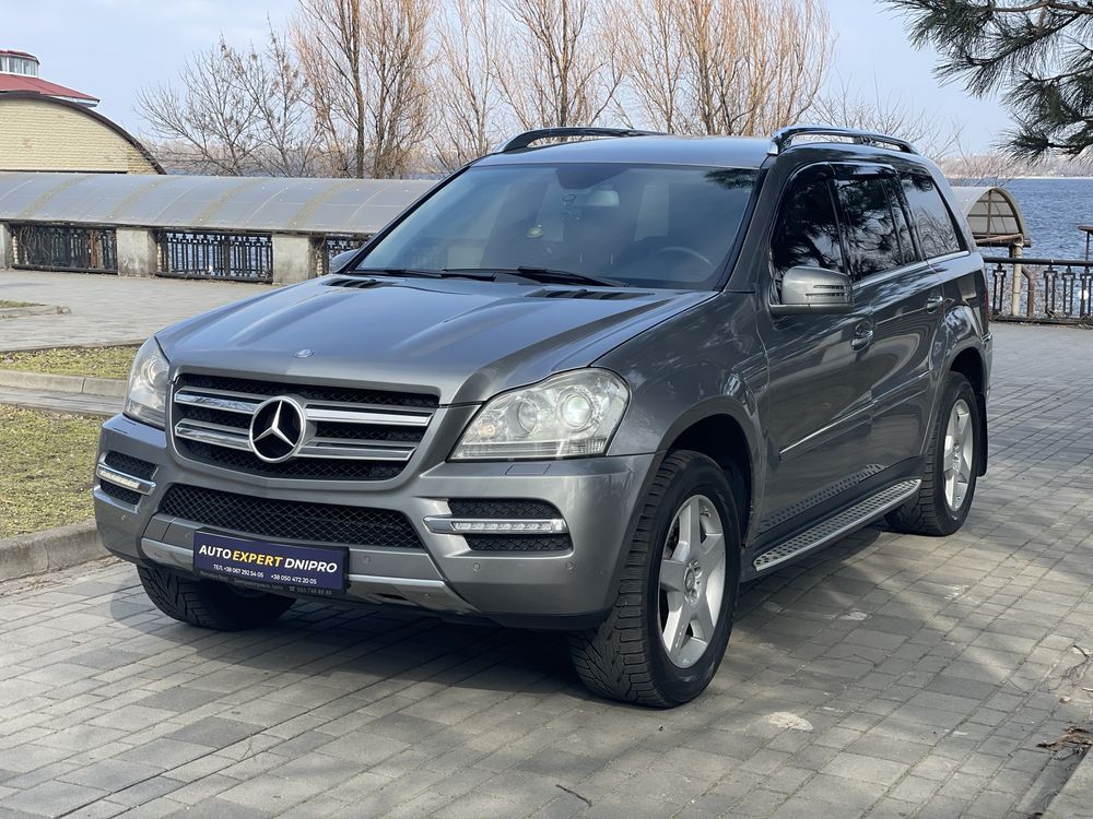 Mercedes-Benz GL 2011