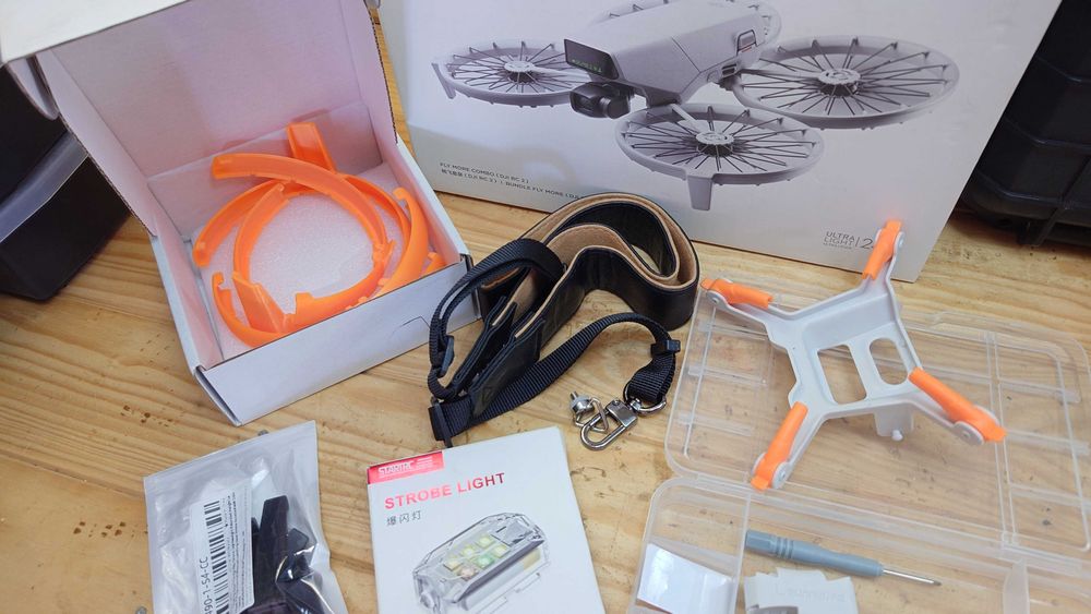 Drone DJI FLIP, Mala, Luz, Hélices, ferramenta, muitos acessórios