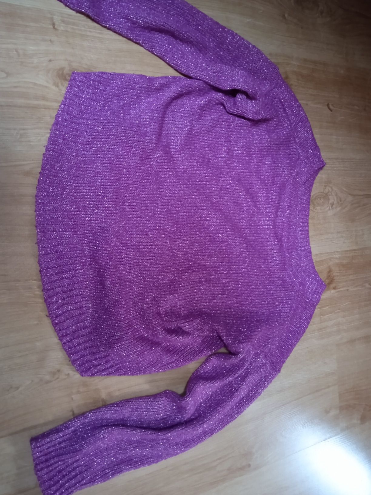 Sweter połyskujący