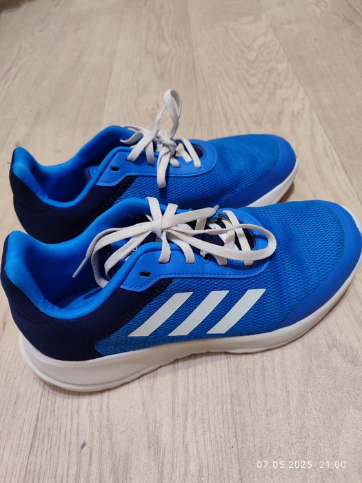 Кросовки Adidas!