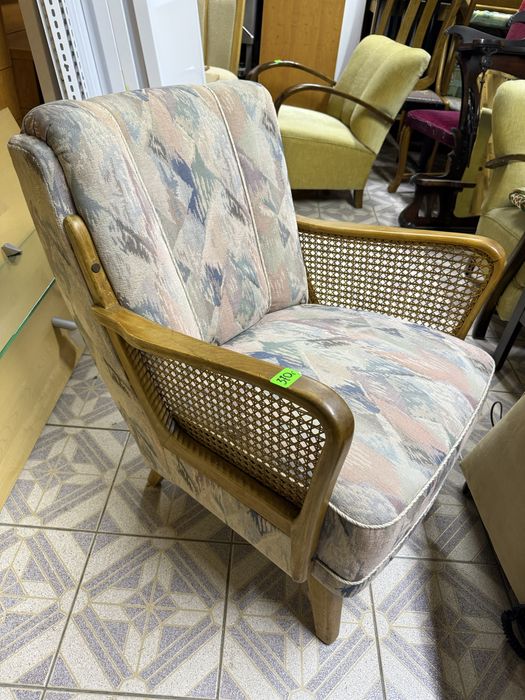 Fotel Holenderski tapicerowany z plecionką rattanową – DOWÓZ DO DOMU