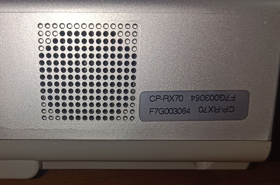 Mobilny Projektor Rzutnik Hitachi CP-RX70 XGA