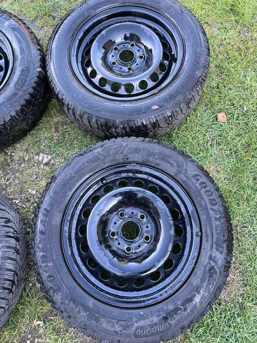 Sprzedam opony 2x Bridgestone + 2x Goodyear 15