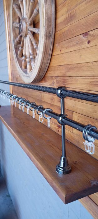 Продам  металлический карниз