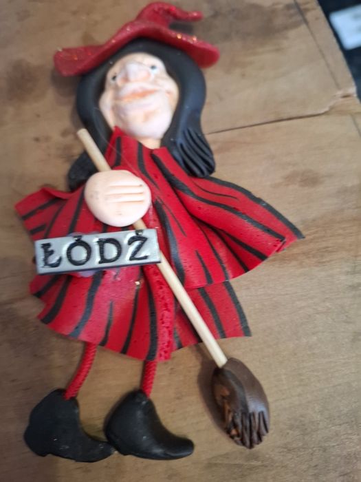 BABA JAGA - magnes na lodowke z modeliny