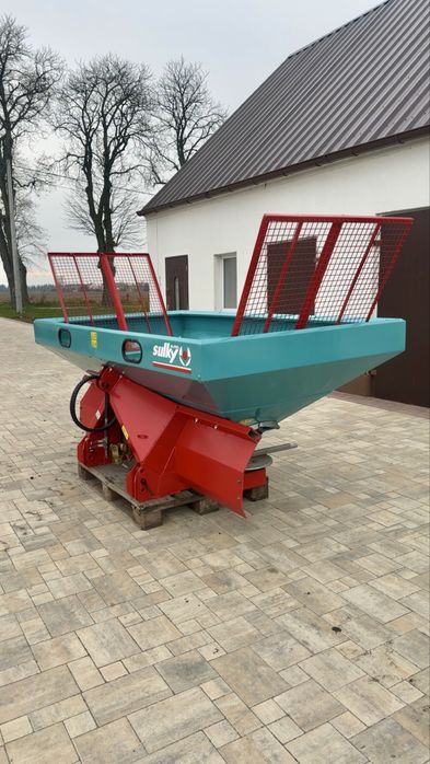 Sprzedam rozsiewacz sulky GLX 1500kg