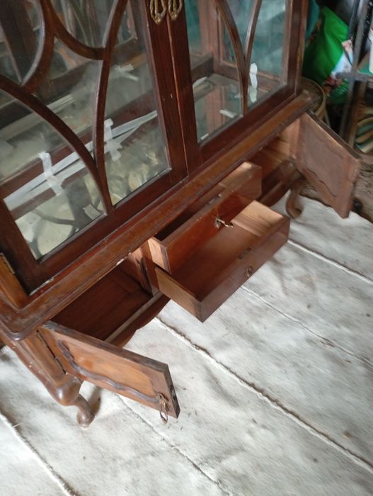 Cristaleira mesa extensível outros moveis