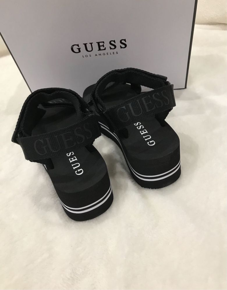 Босоножки Guess, р.7,5