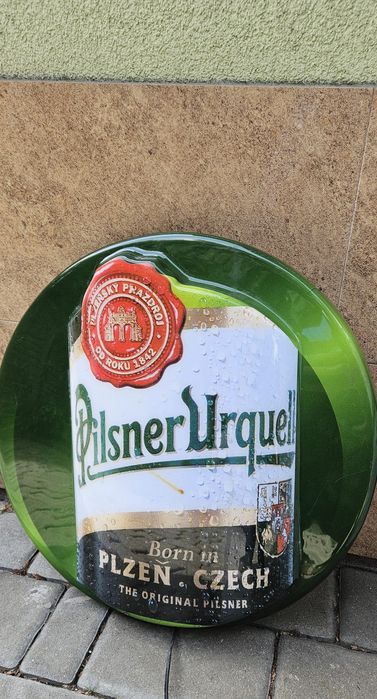 Reklama baner szyld piwa Pilsner urquel podświetlany