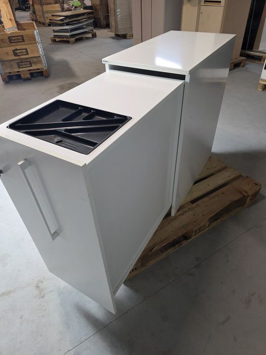 Szafki cargo biurowe na kółkach z wysuwanym blatem