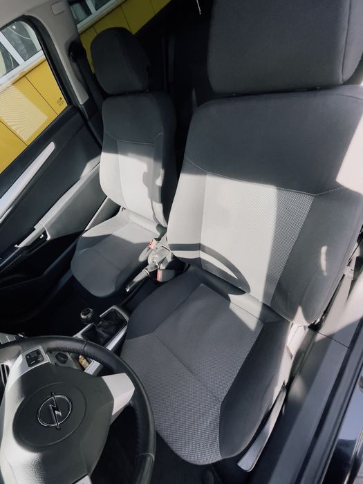 Opel astra gtc opc line