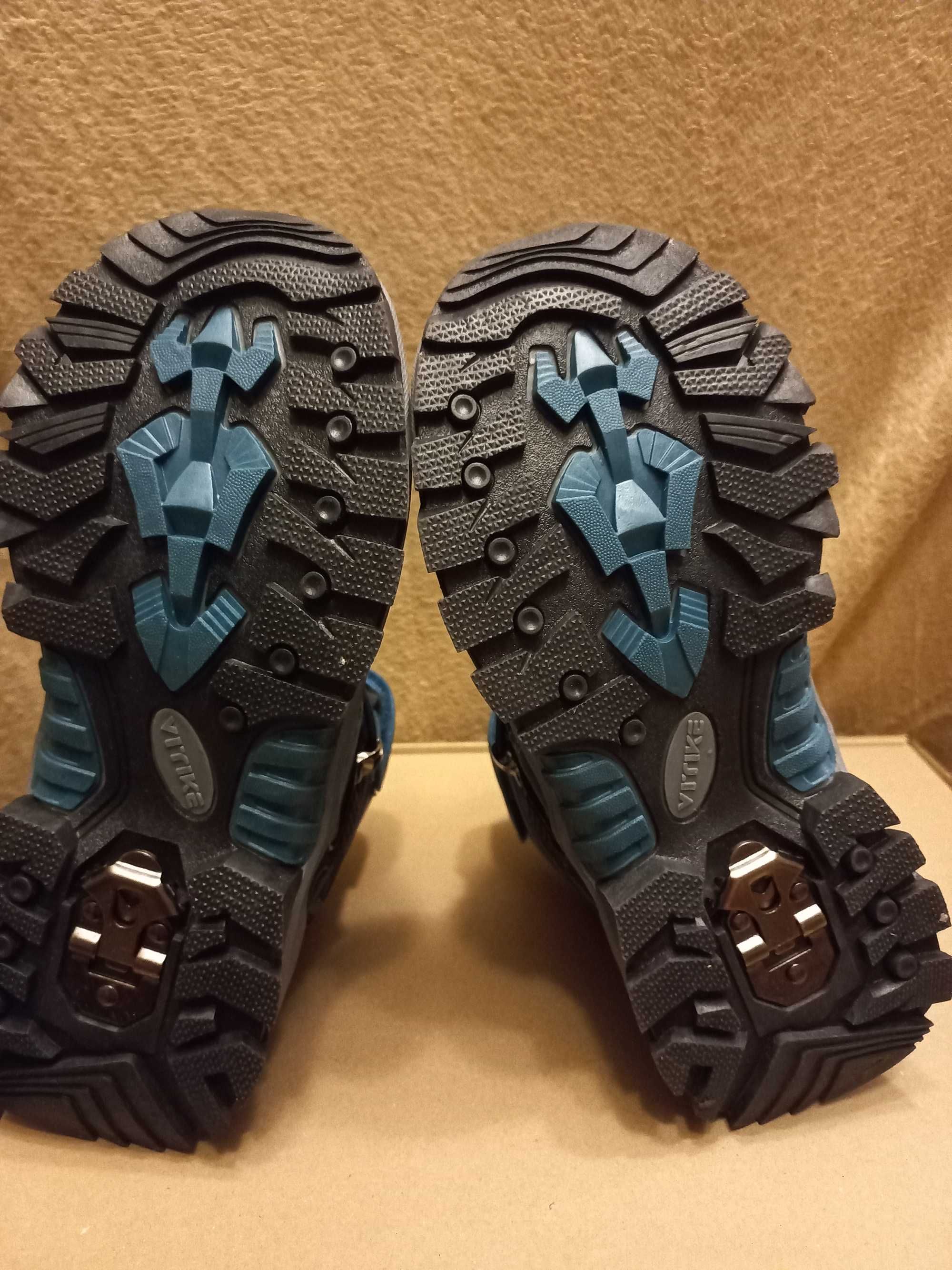 Dziecięce  trapery r.34 dł.wew.19,5cm NOWE