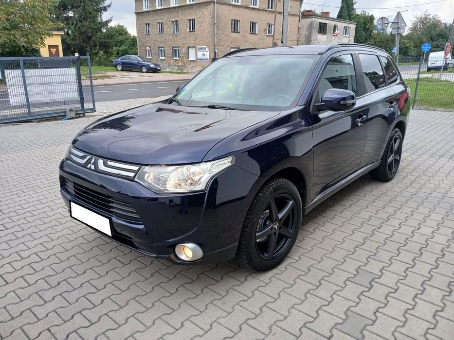 Mitsubishi Outlander 2.0B 150KM NAWIGACJA KAMERA Alusy Po Opłatach Idealny Bezwypadkowy
