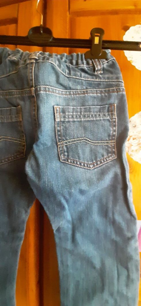 Spodnie jeans dziecięce wiek 4lata firma TU