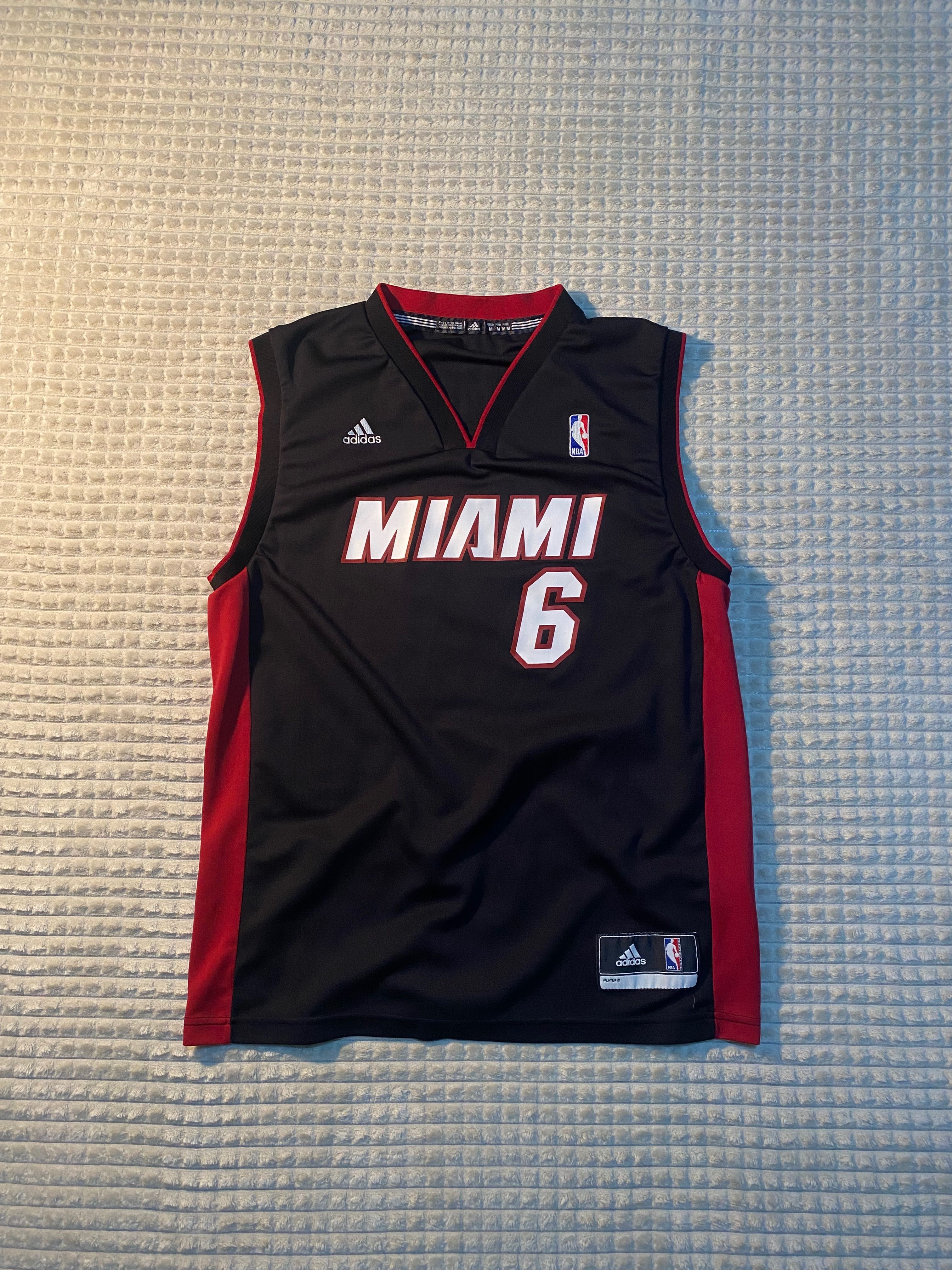 Черная баскетбольная майка JAMES MIAMI HEAT Adidas NBA | M размер