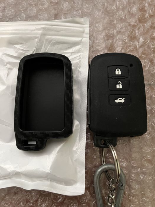 Чехол для ключей Toyota Camry 50 бесключевой доступ